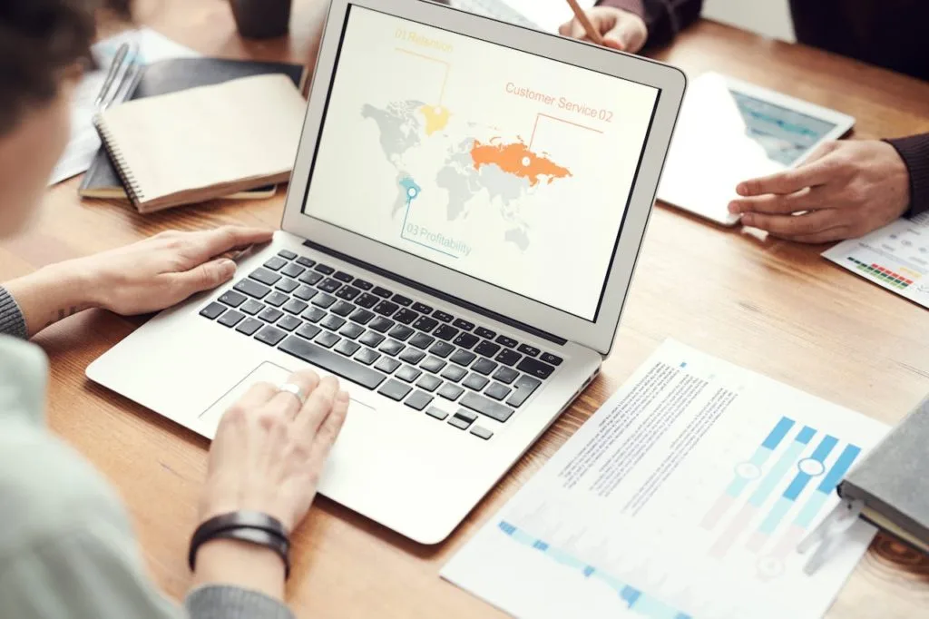 Sell with Us 1 global audience