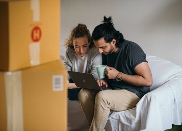 pexels ketut subiyanto 4247733