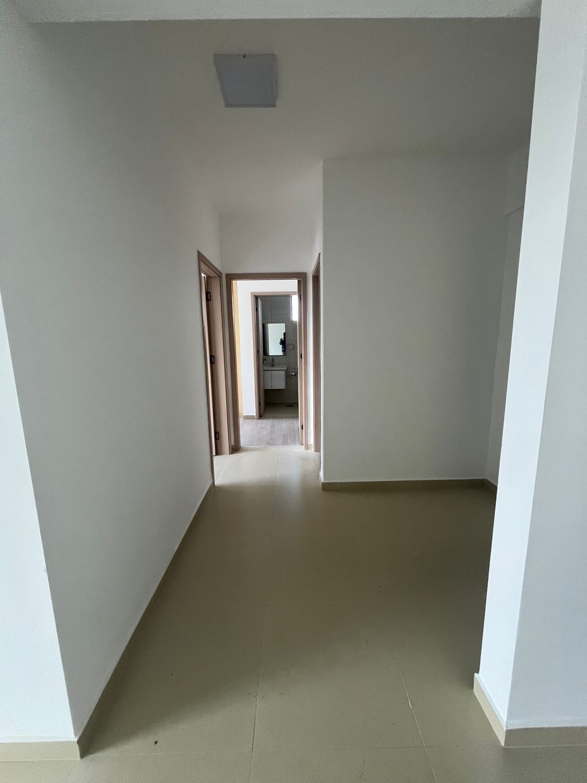 2-Bed Apartments, Gym, Pool & Lift (11)