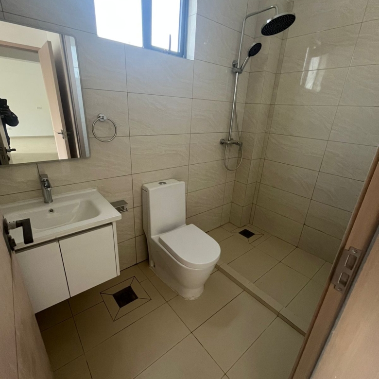 2-Bed Apartments, Gym, Pool & Lift (13)