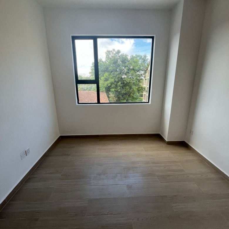 2-Bed Apartments, Gym, Pool & Lift (13)