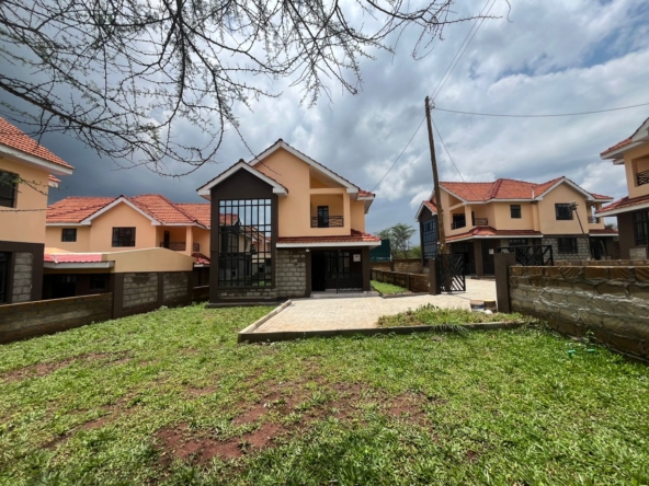 Modern 4-Bedroom All-Ensuite Maisonette (5)